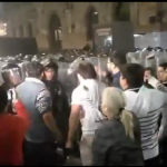 Manifestantes se enfrentan con antimotines afuera de sede alterna del Senado; SCJN llama al diálogo